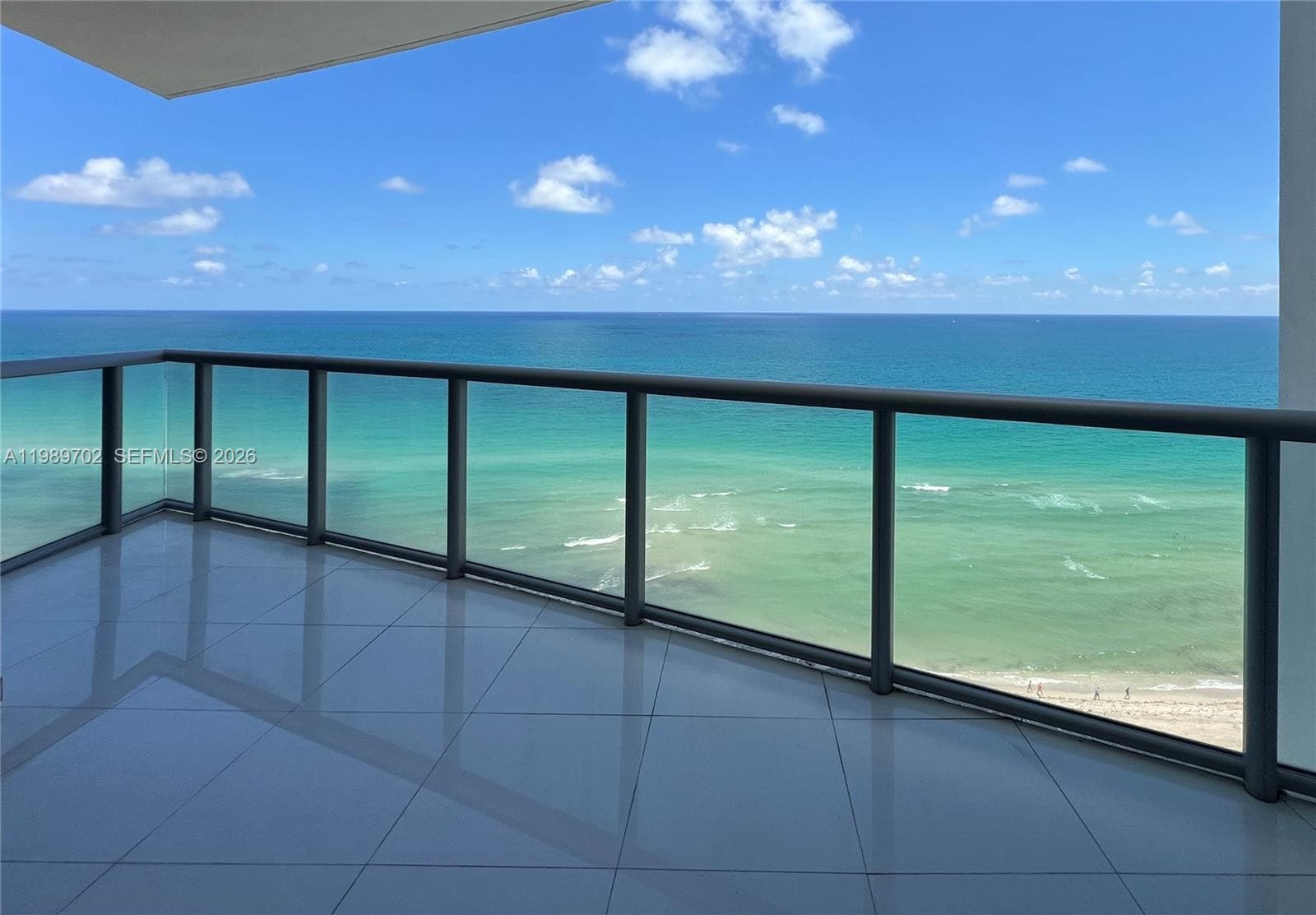 17121 Collins Ave 1905 photo 2