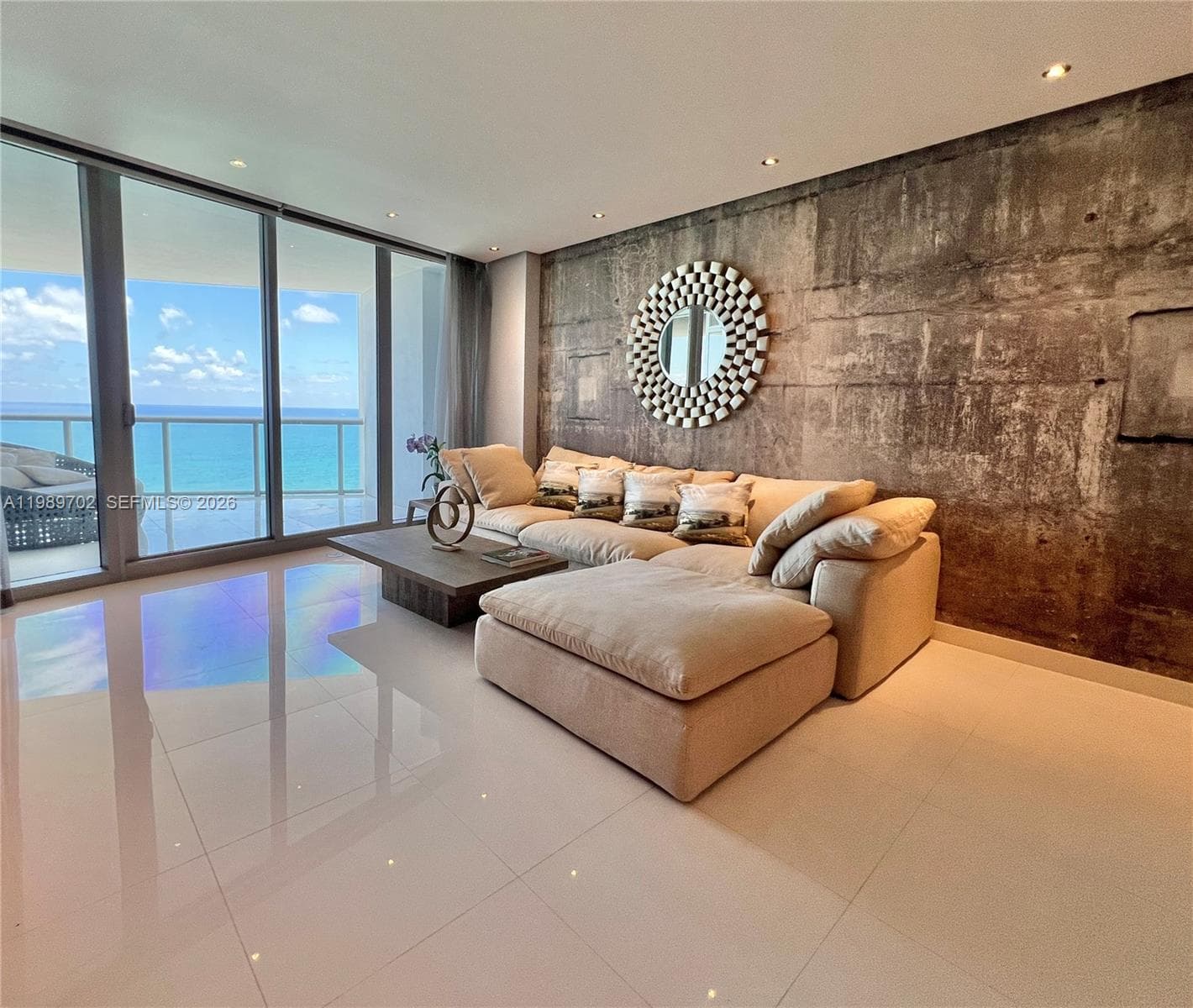 17121 Collins Ave 1905 photo 4