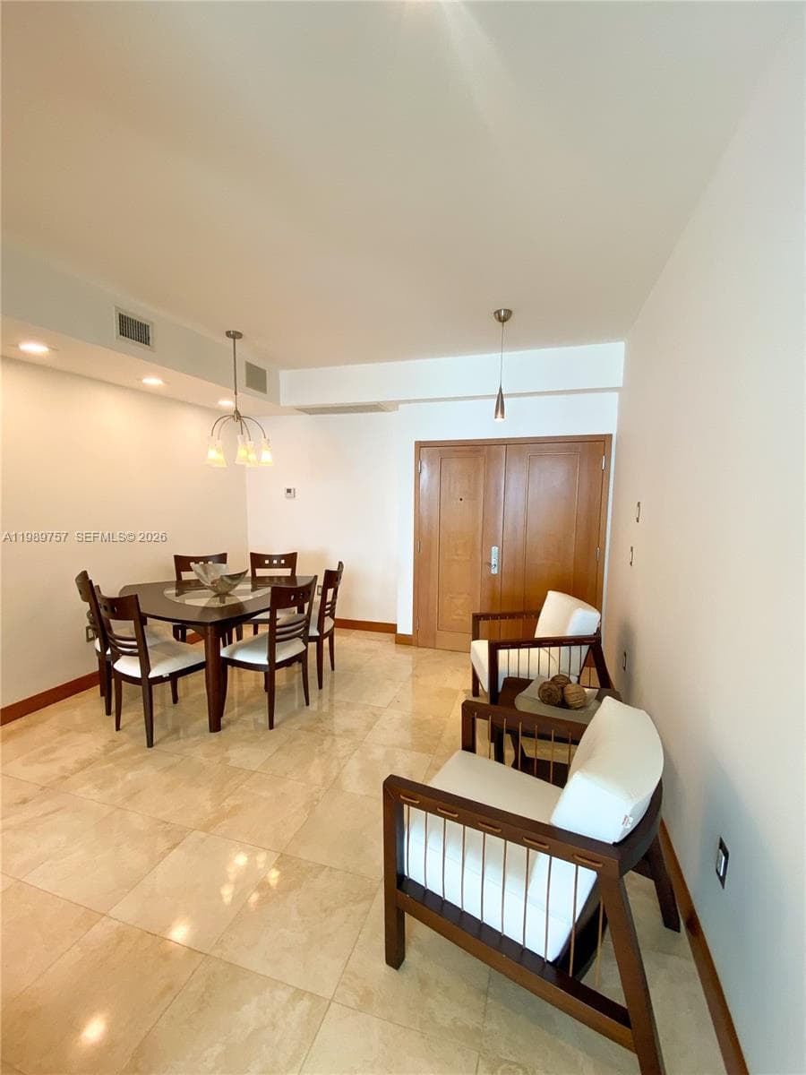 6301 Collins Ave TS3 photo 5