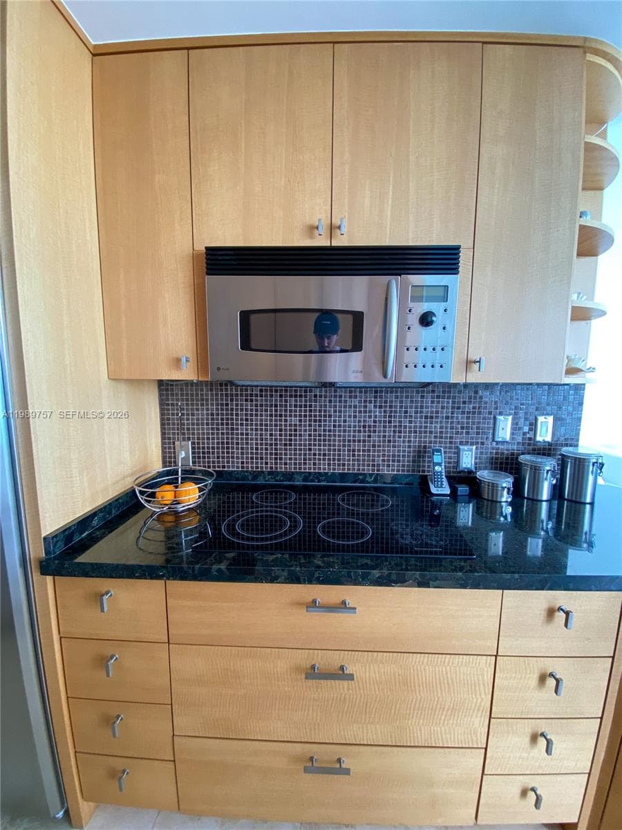 6301 Collins Ave TS3 photo 14