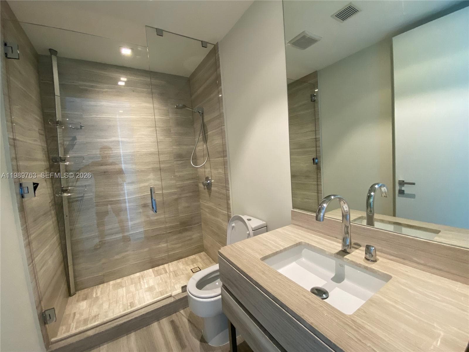 18975 Collins Ave 5105 photo 13