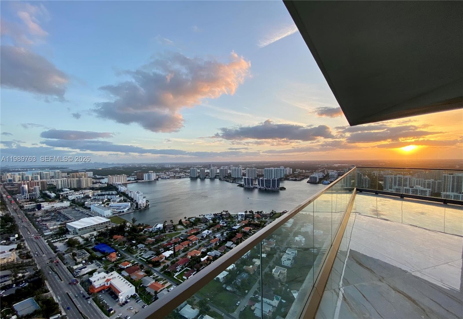 18975 Collins Ave 5105 photo 19