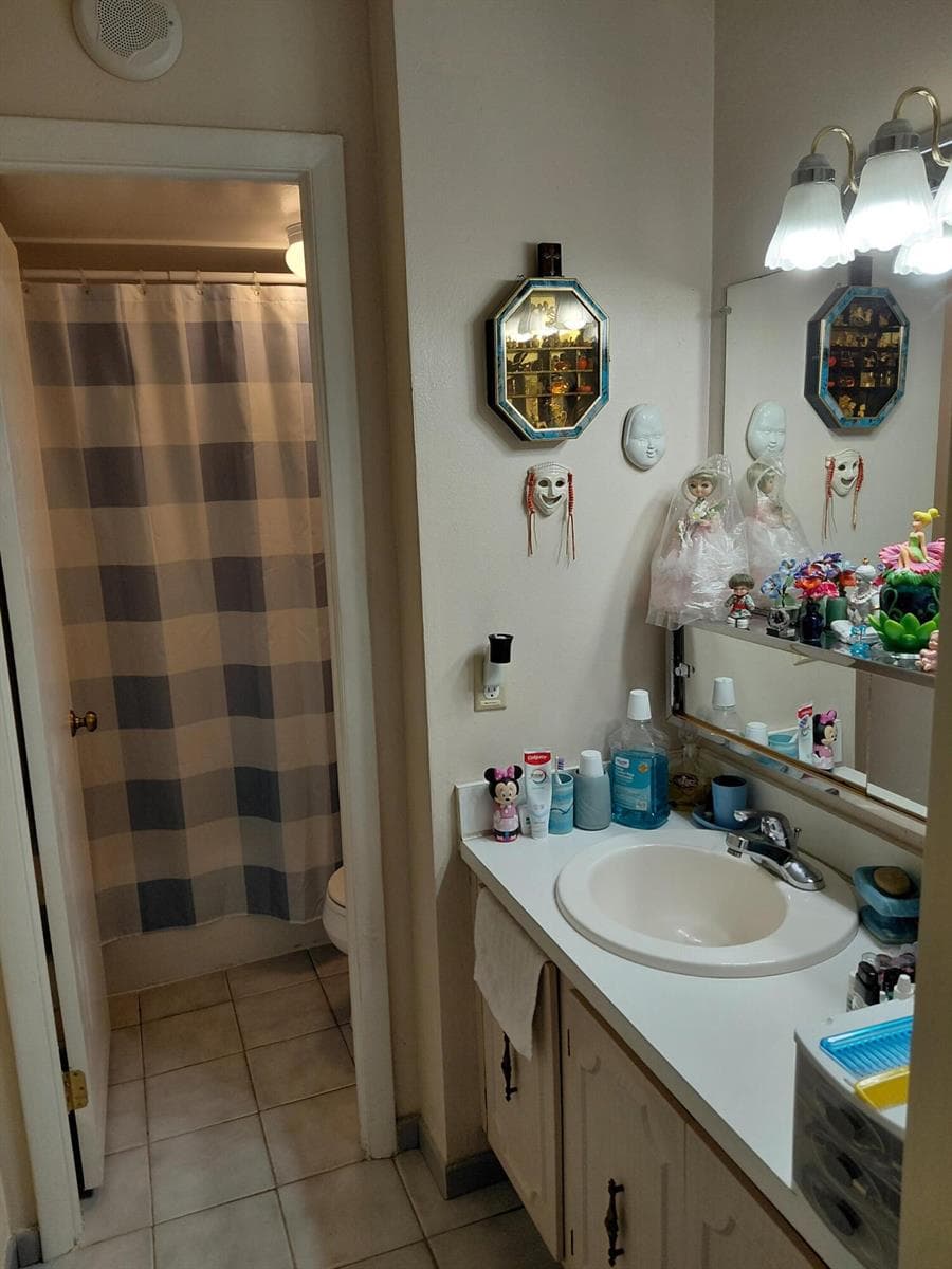 3113 S Ocean Drive 504 photo 15