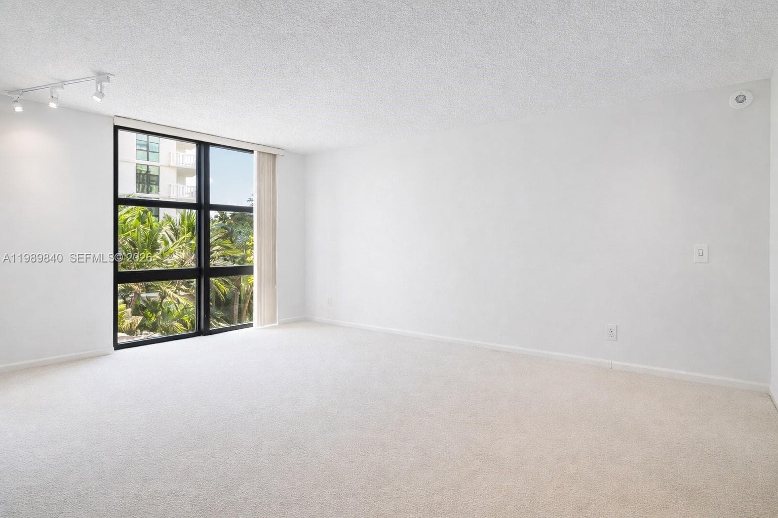 1121 Crandon Blvd F206 photo 10