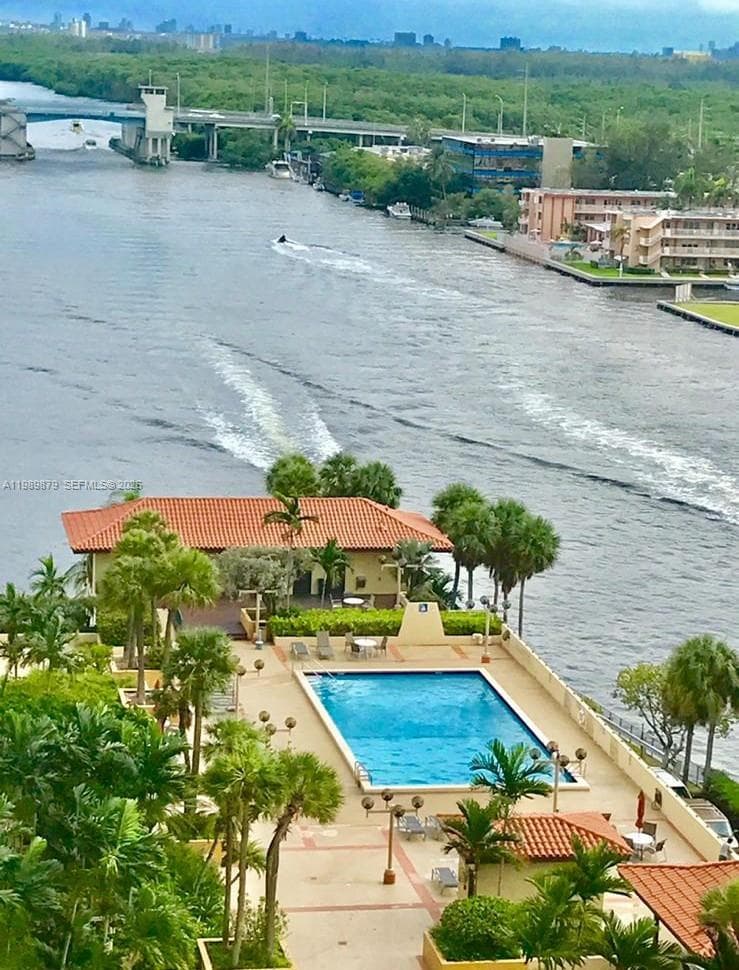 290 174th St 1507 photo 13