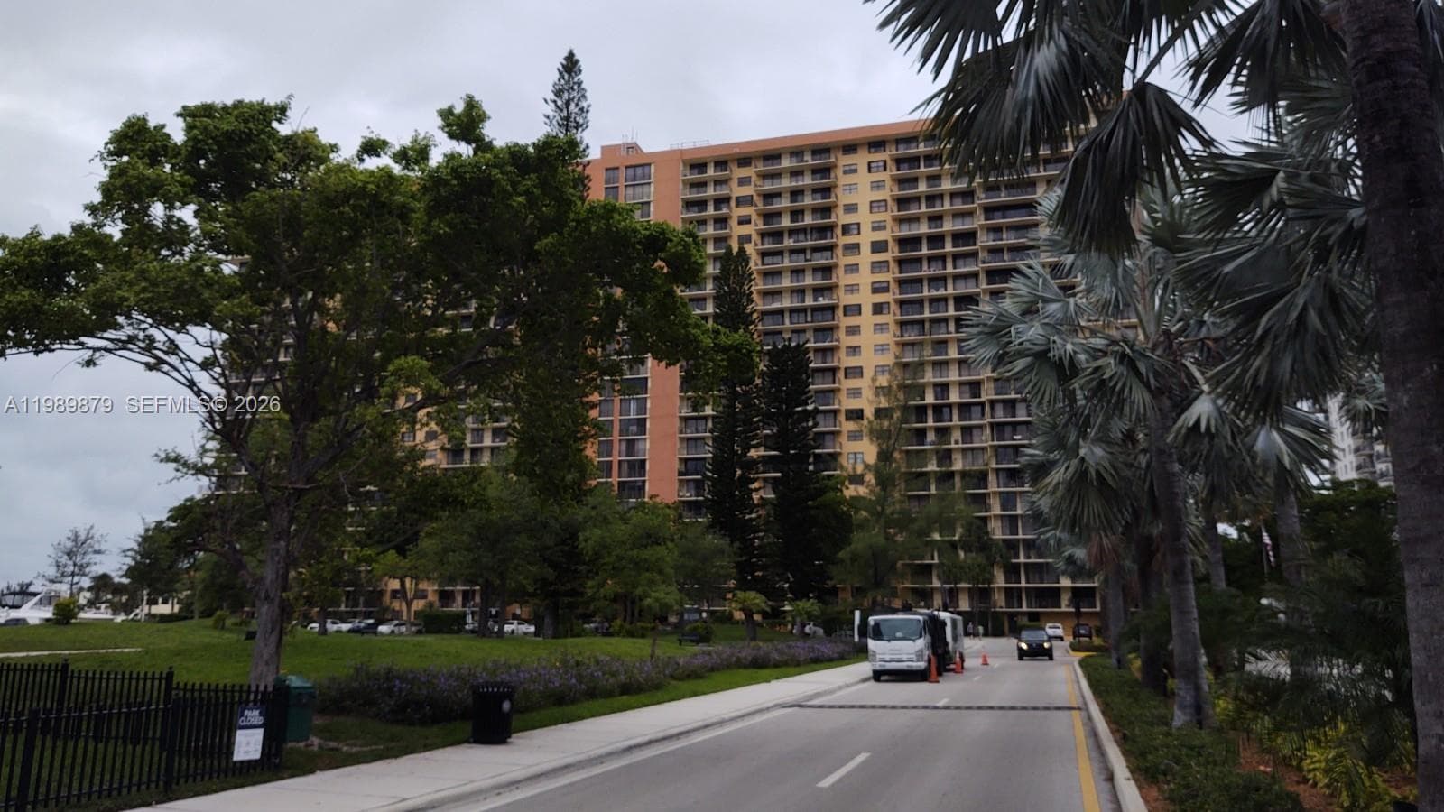 290 174th St 1507 photo 3