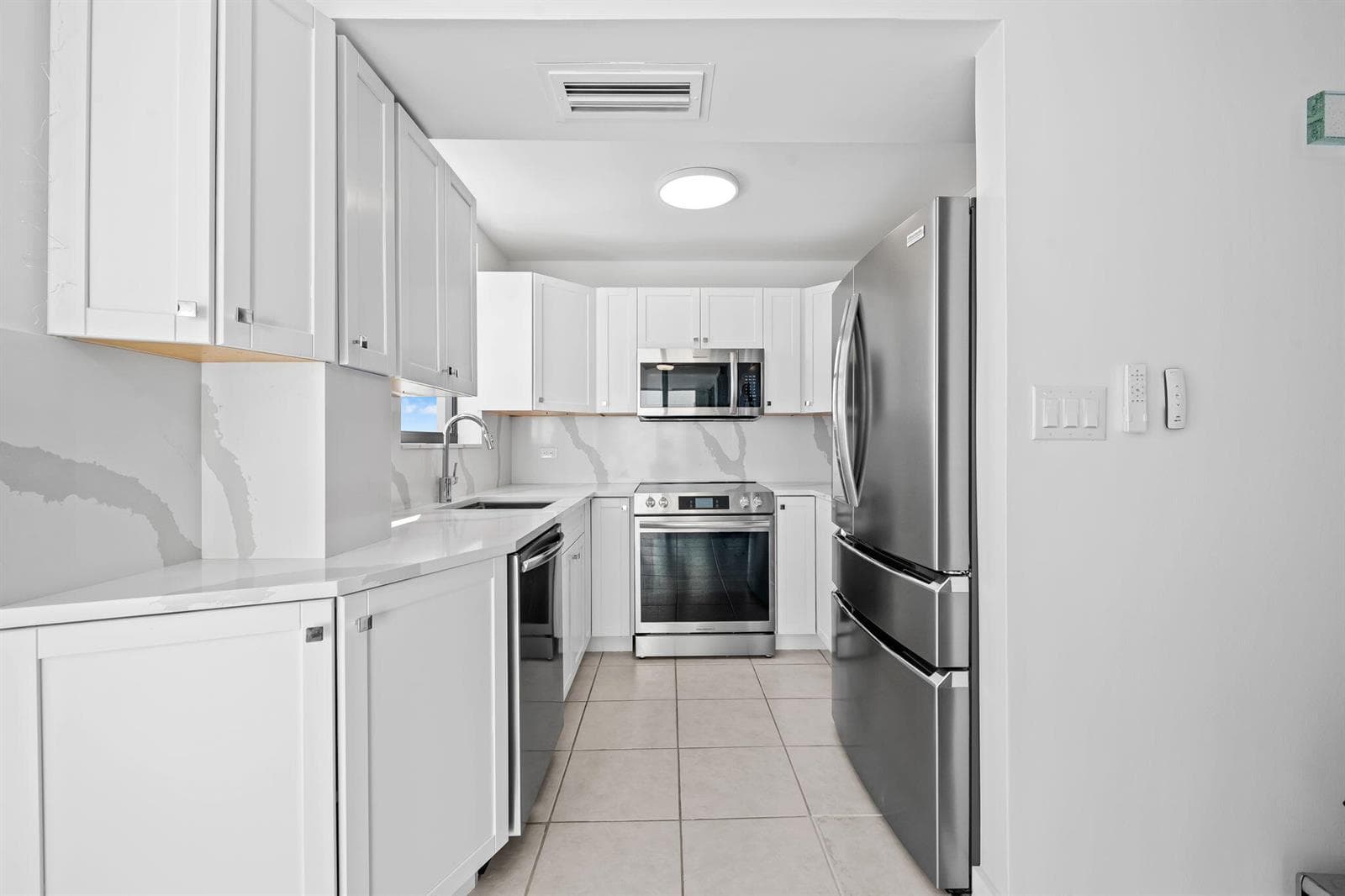 1010 S Ocean Boulevard 1502 photo 7