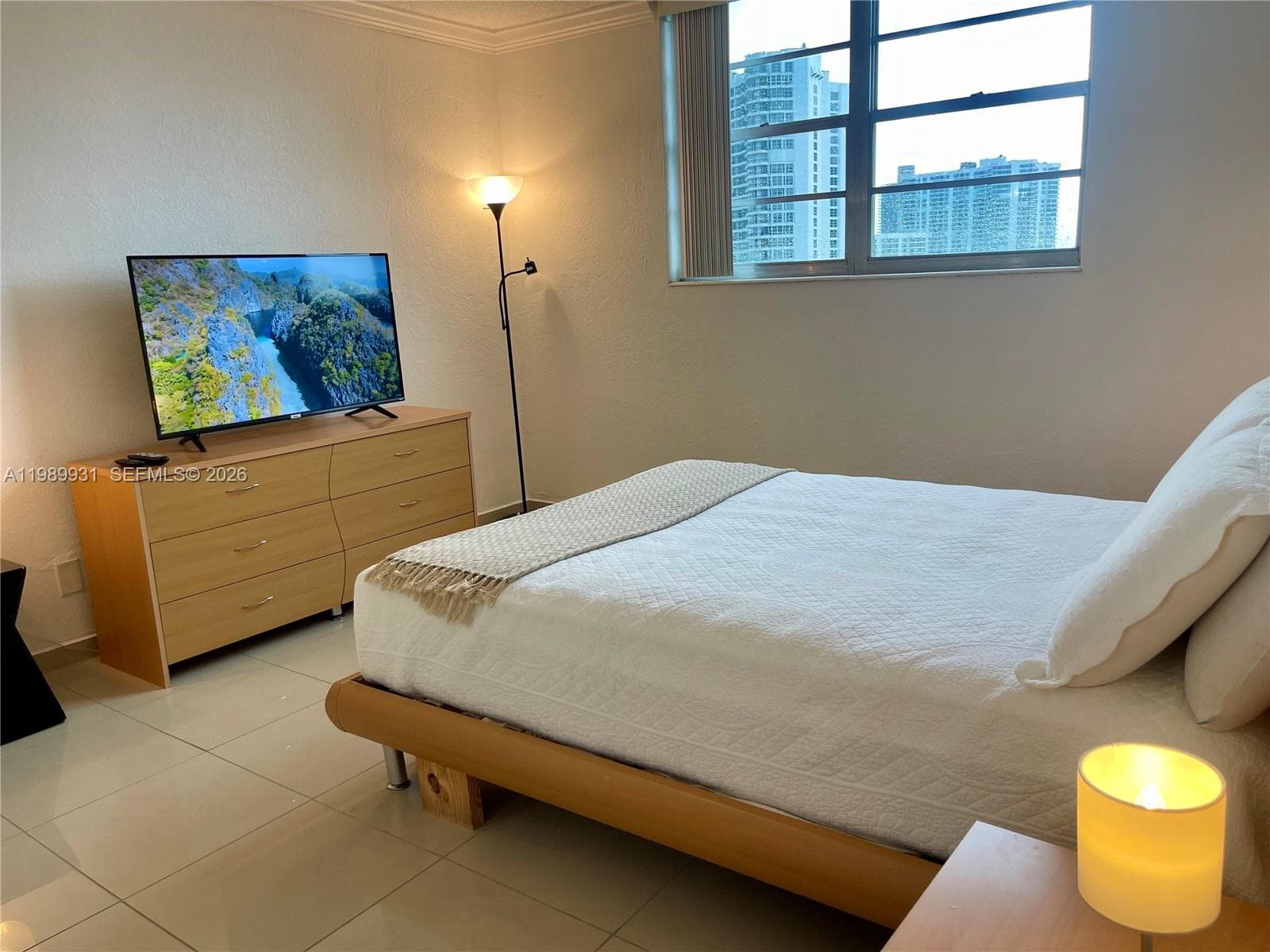 19390 Collins Ave 1405 photo 24