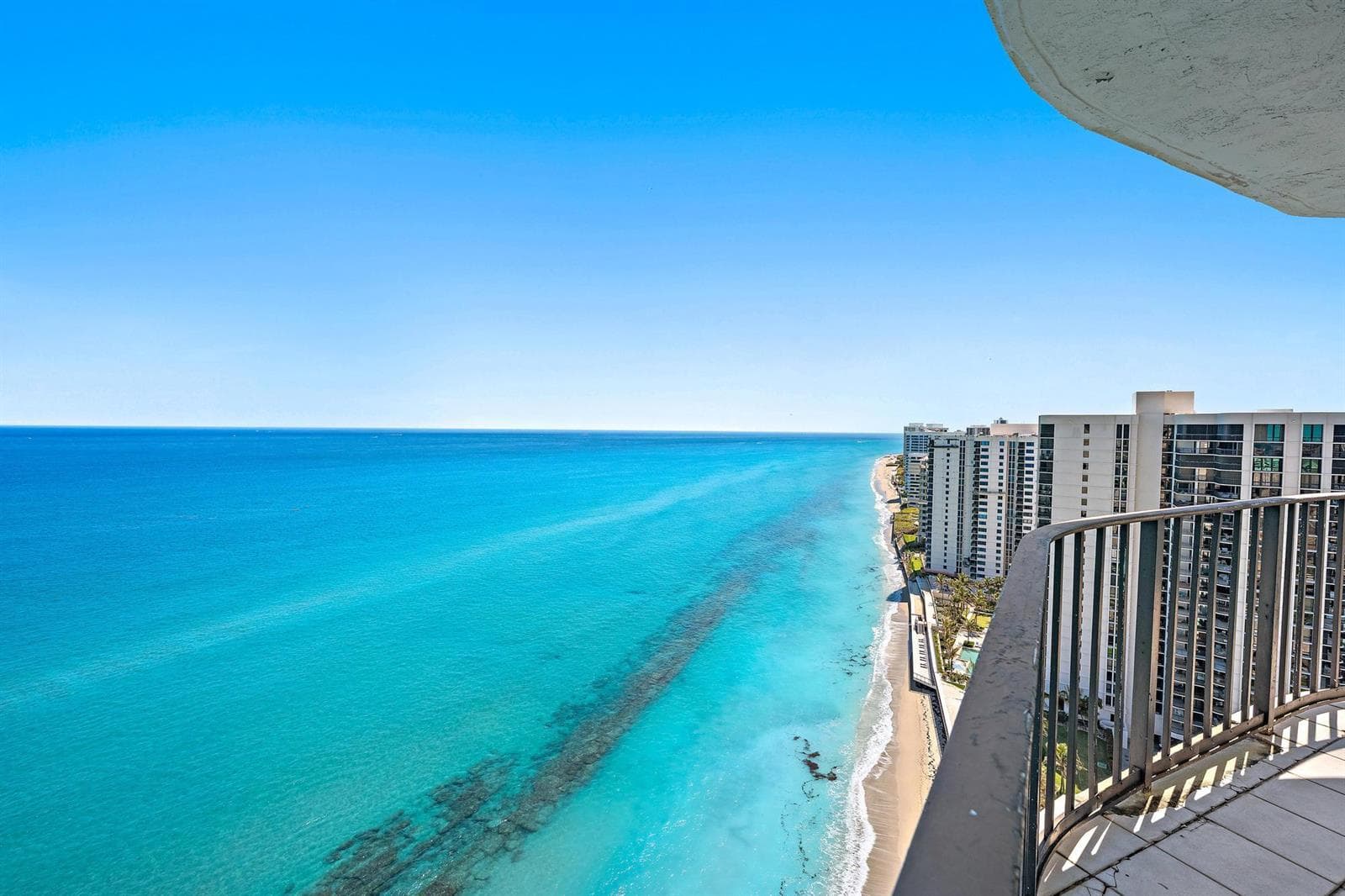5420 N Ocean Drive Ph2 photo 2