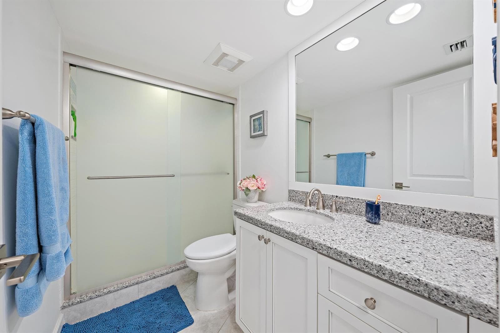 5420 N Ocean Drive Ph2 photo 20