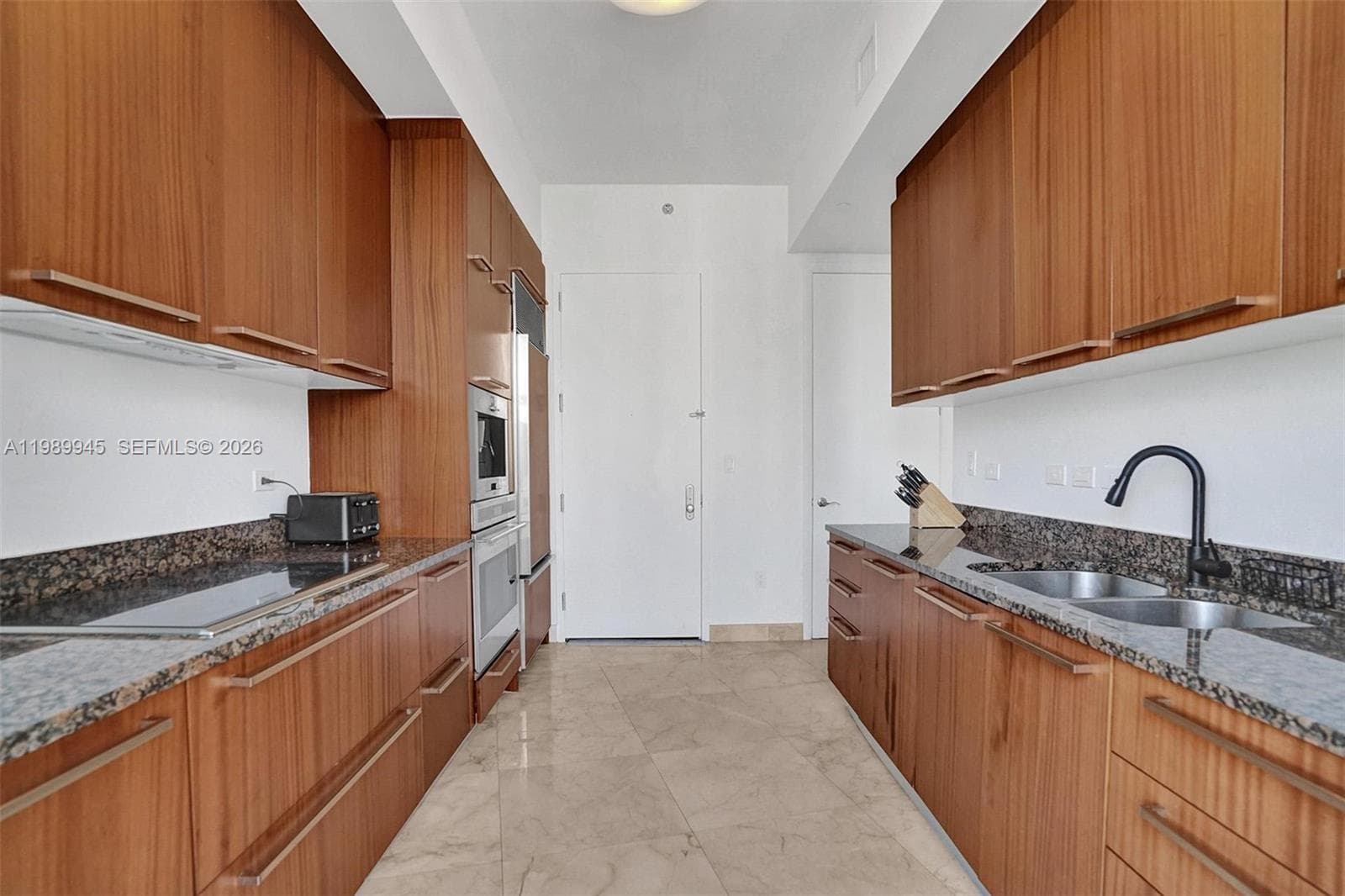 16001 Collins Ave 805 photo 17