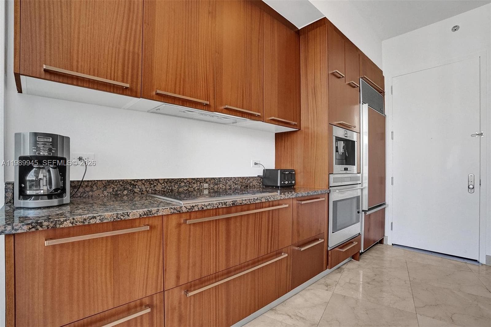 16001 Collins Ave 805 photo 16