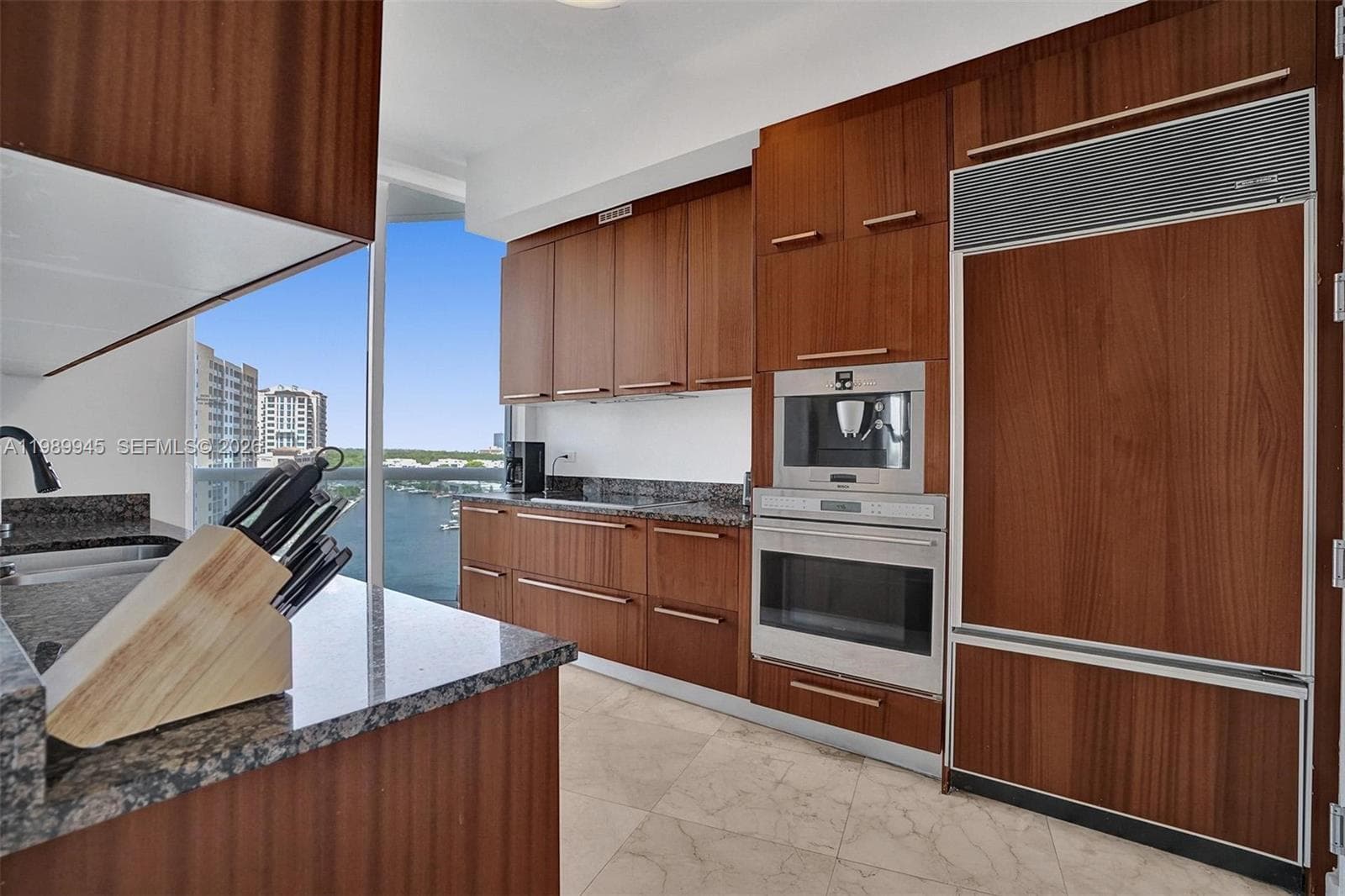 16001 Collins Ave 805 photo 20