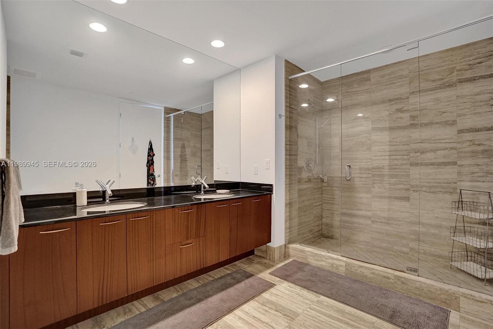 16001 Collins Ave 805 photo 24