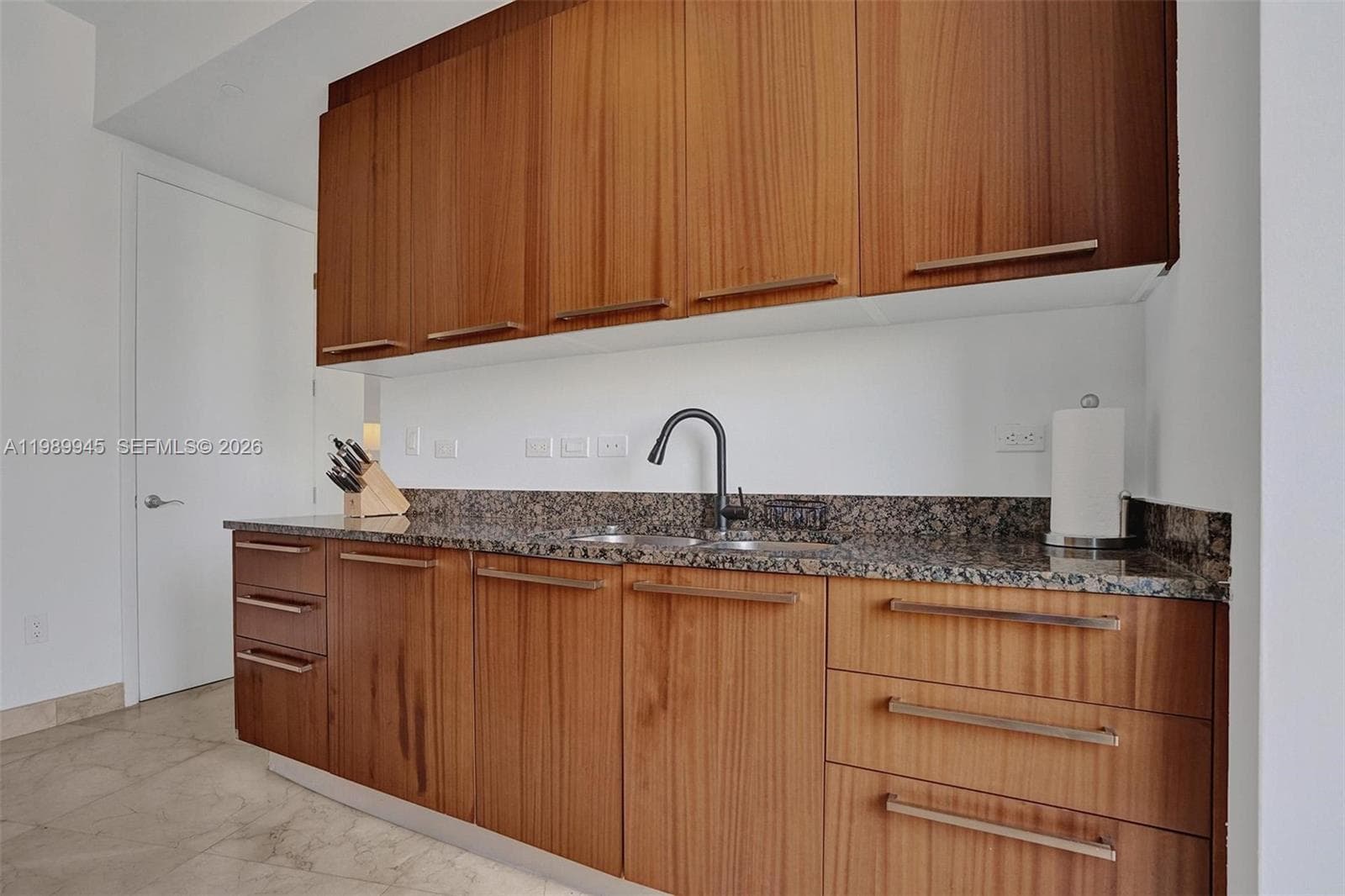 16001 Collins Ave 805 photo 15