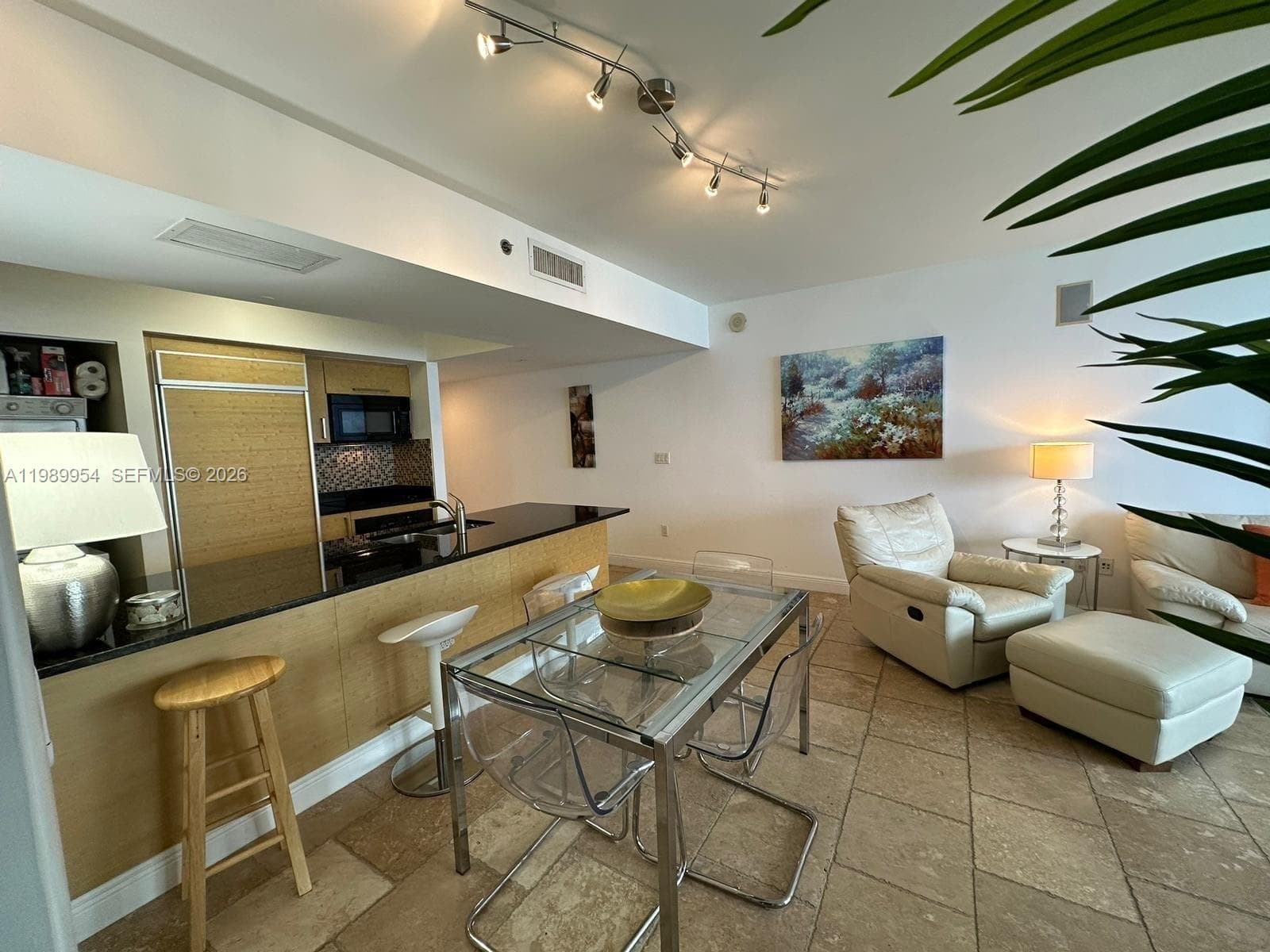 1830 Ocean Dr 4010 photo 12