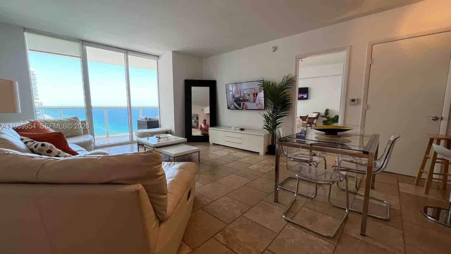 1830 Ocean Dr 5