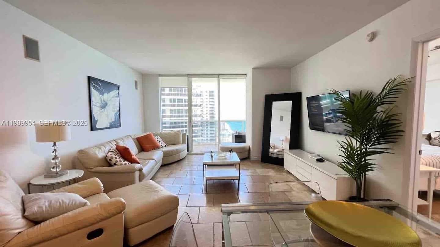 1830 Ocean Dr 4010 photo 10