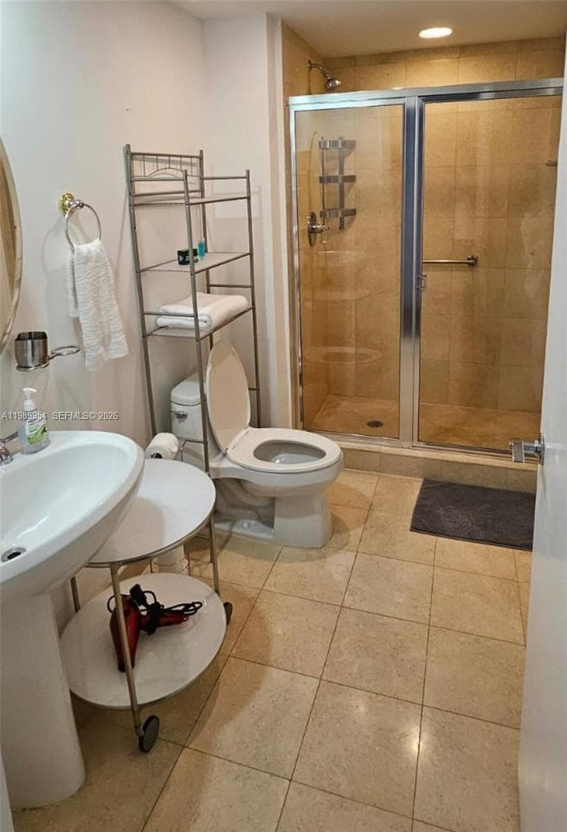 1830 Ocean Dr 4010 photo 21