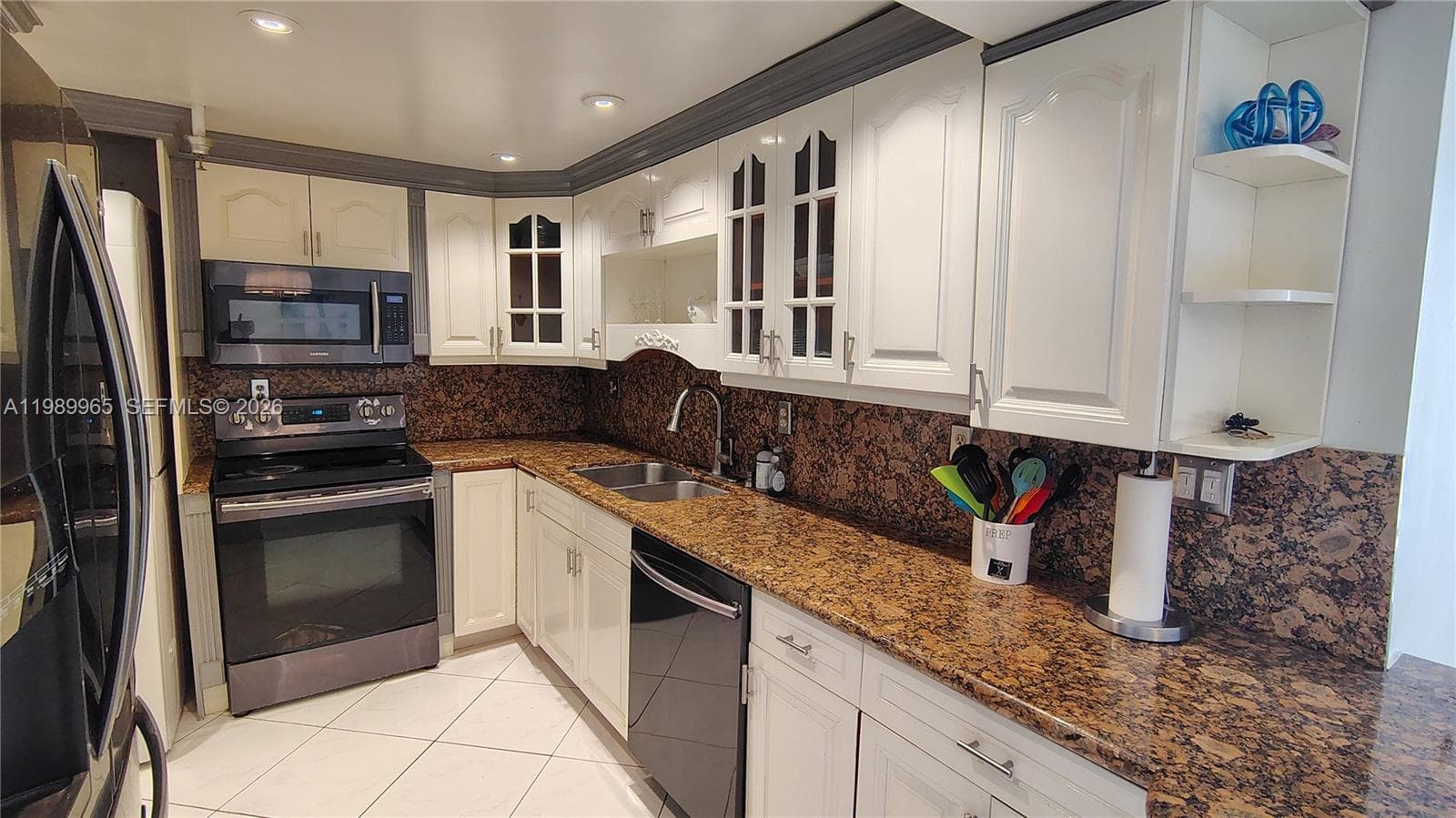 290 174th St 1507 photo 6