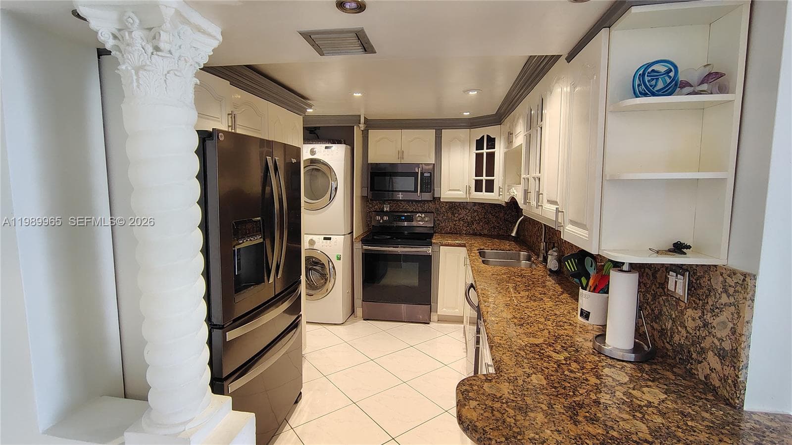 290 174th St 1507 photo 5