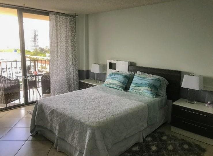 290 174th St 1507 photo 10