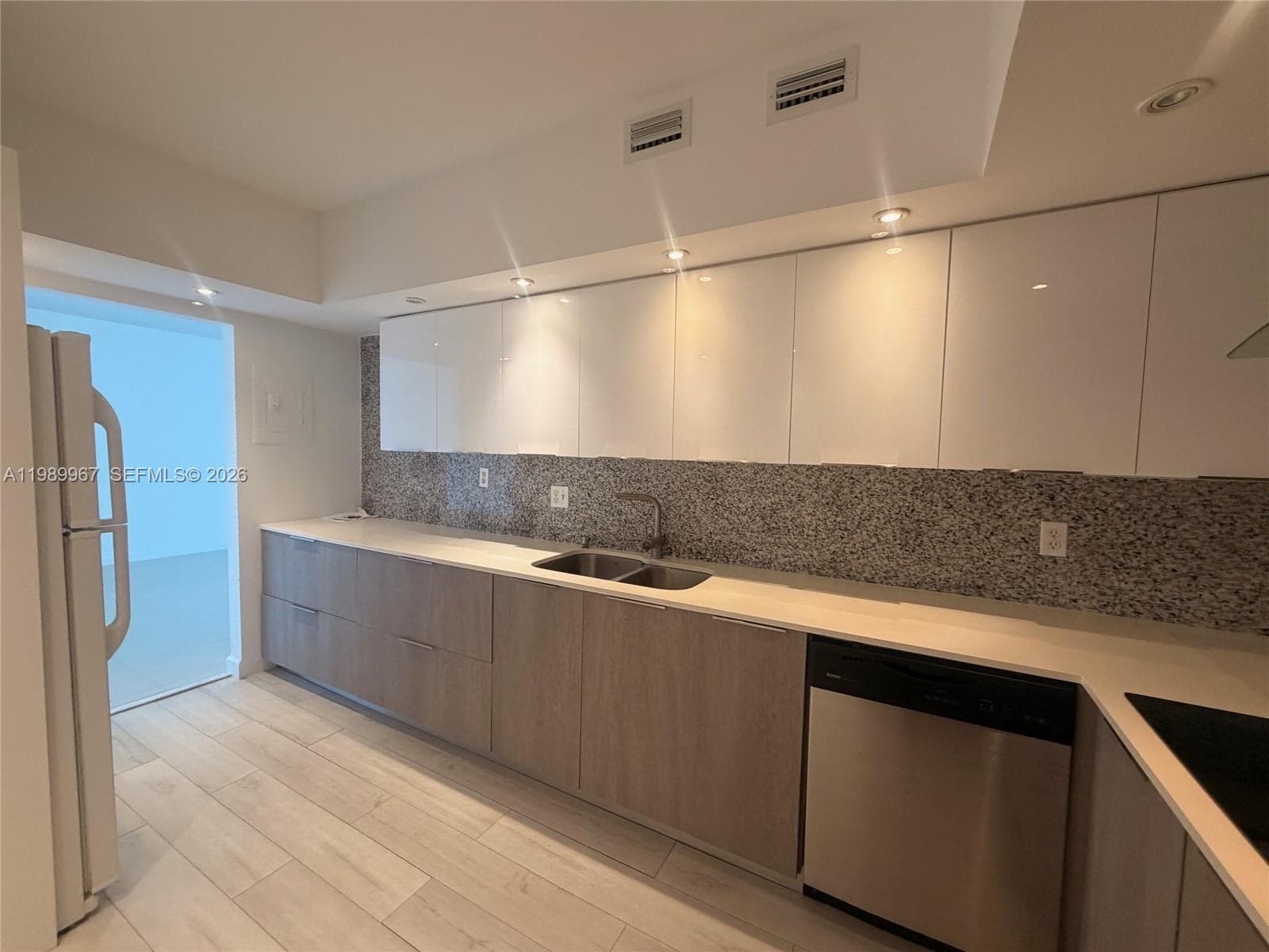 4001 S Ocean Dr 8H photo 7