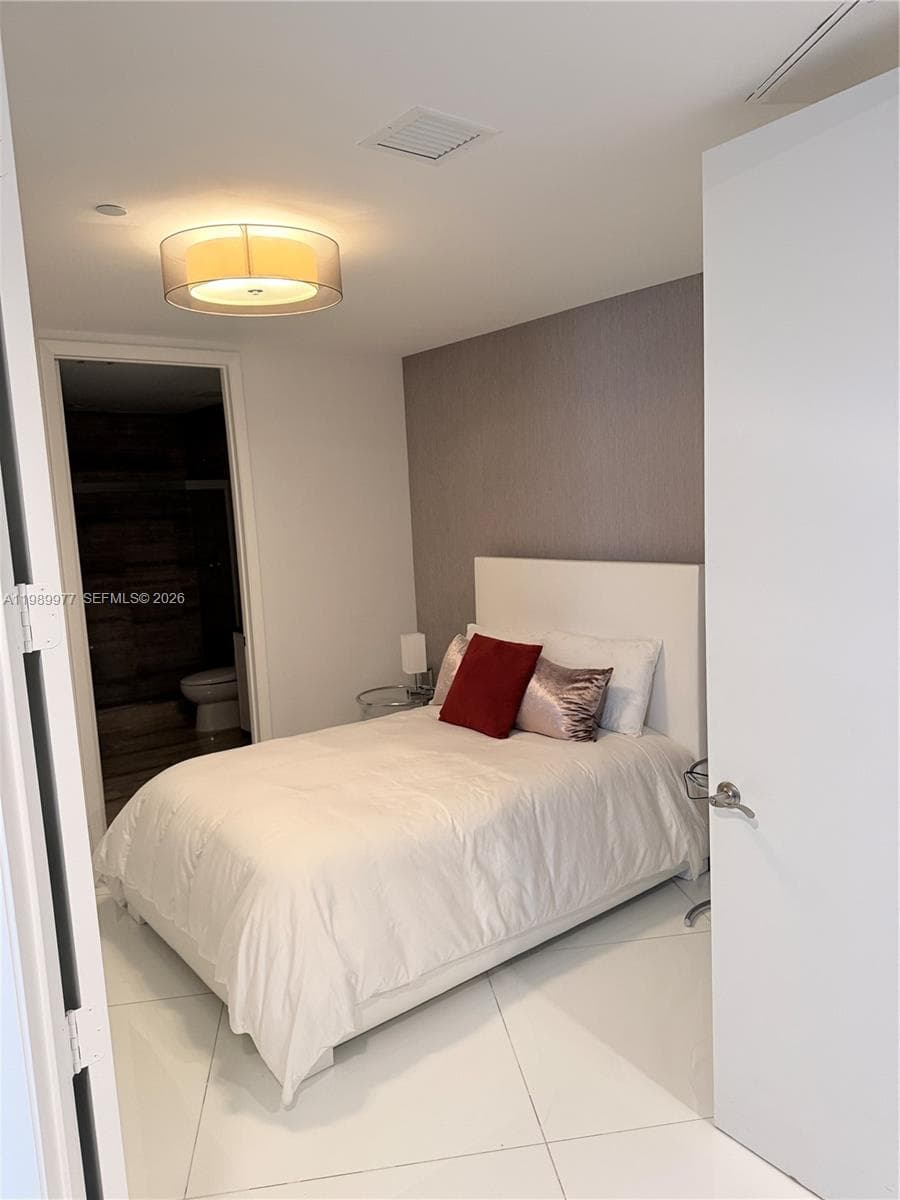 15811 Collins Ave 1803 photo 14