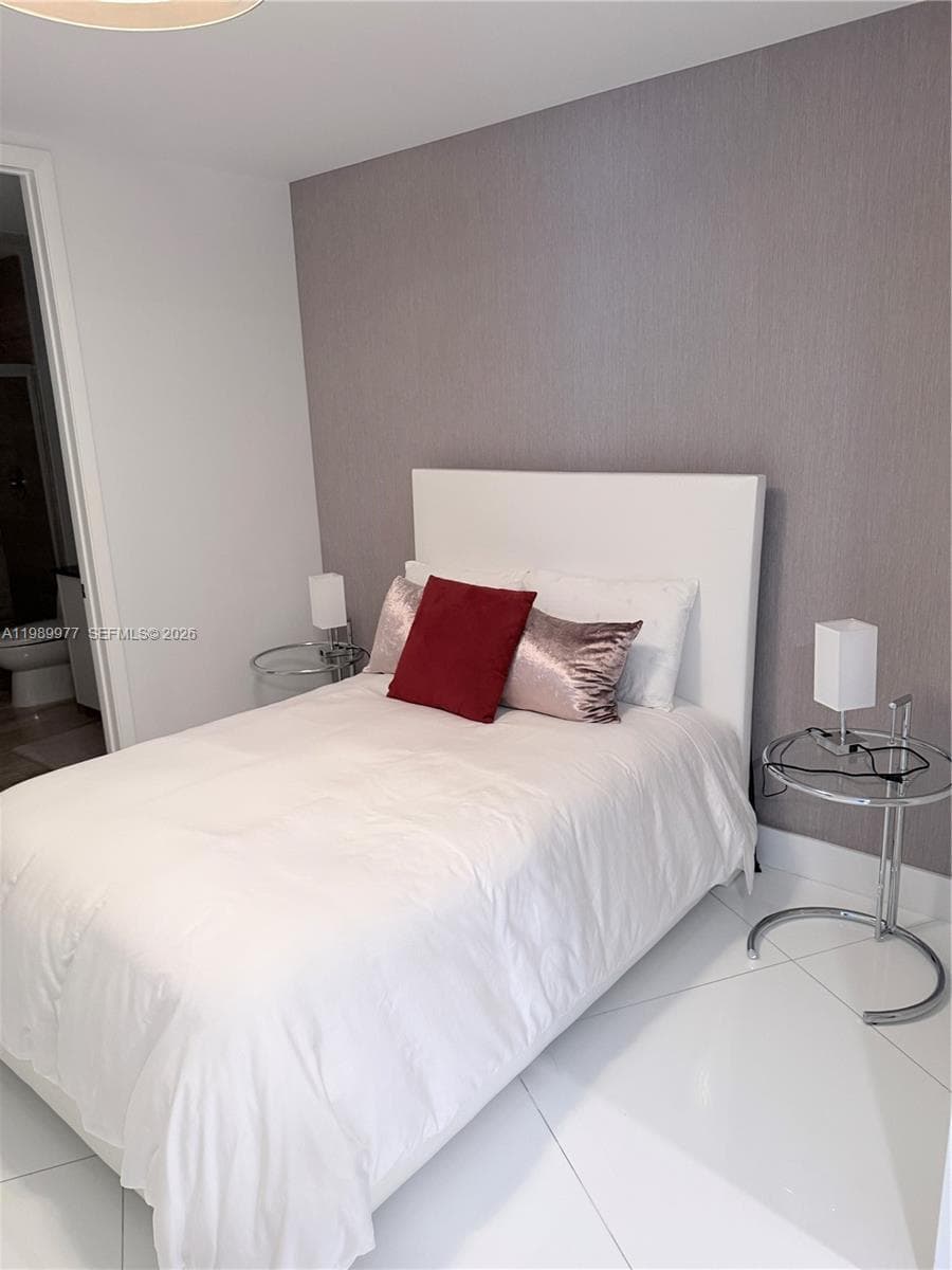 15811 Collins Ave 1803 photo 15