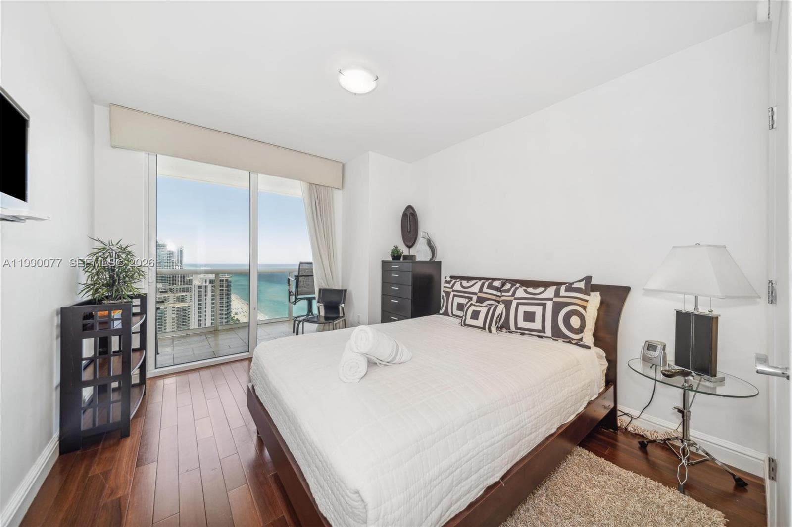 1830 Ocean Dr 3111 photo 24