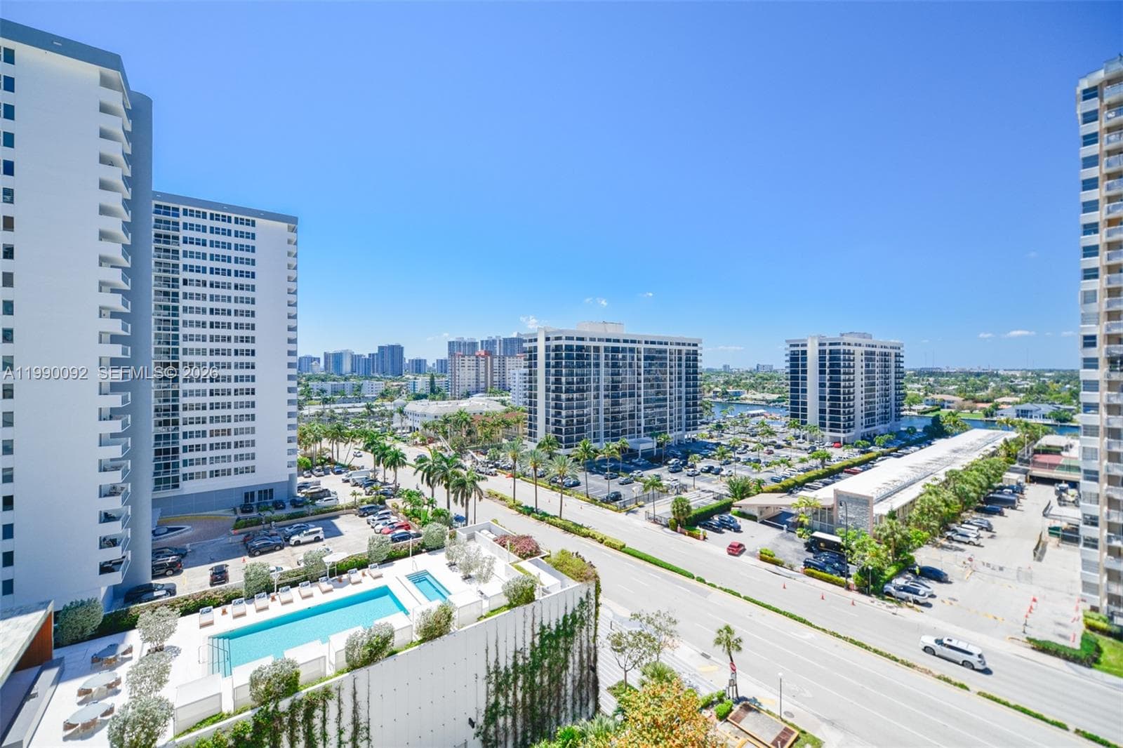 1980 S Ocean Dr 10L photo 2