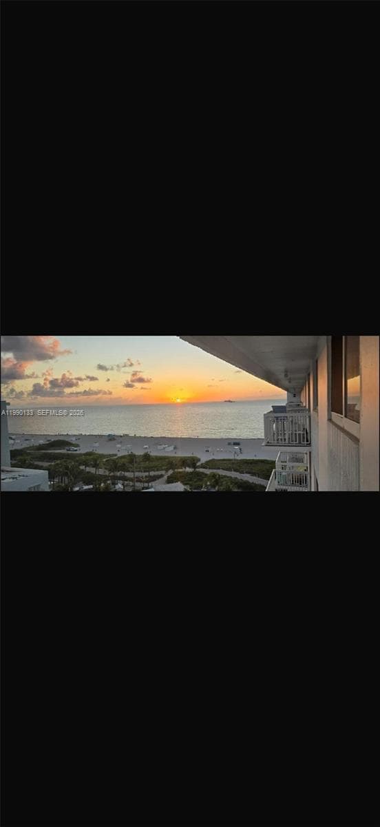 401 Ocean Dr 1124 photo 2
