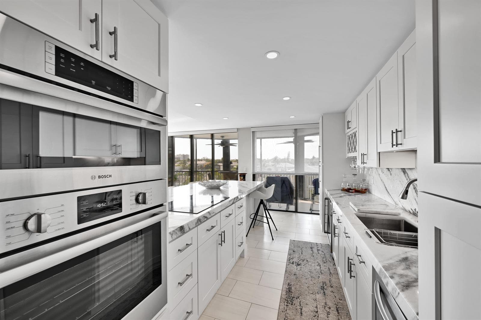 800 Jeffery Street 411 photo 2