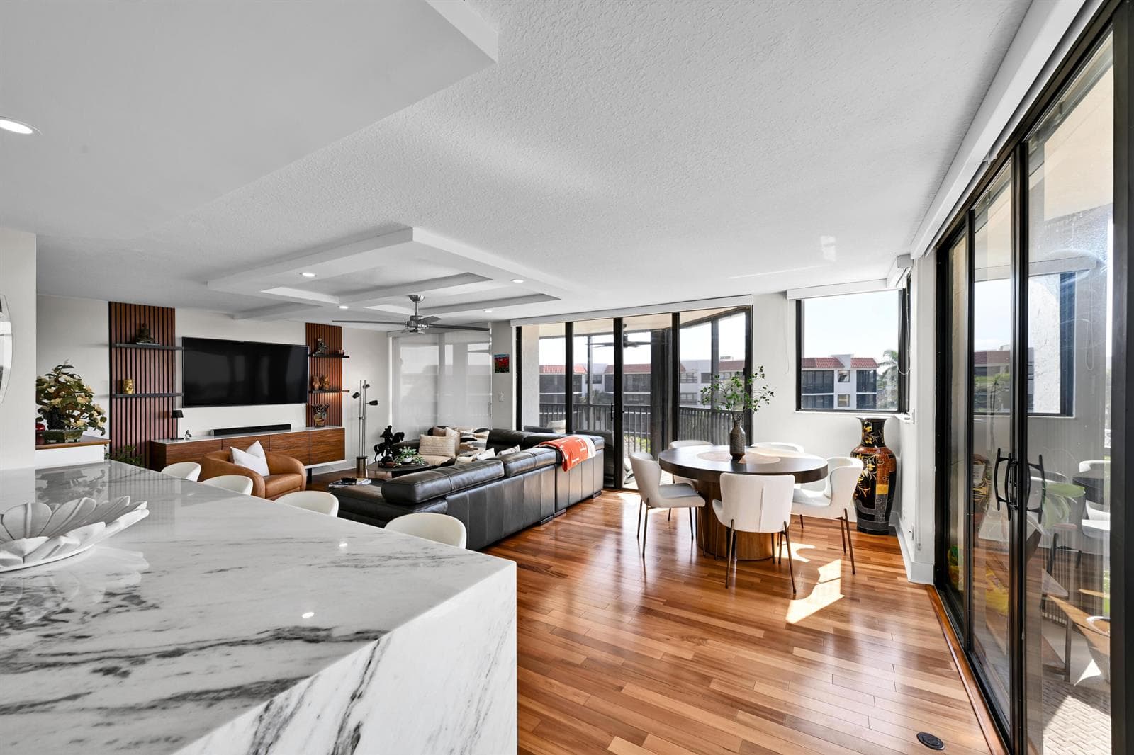 800 Jeffery Street 411 photo 13