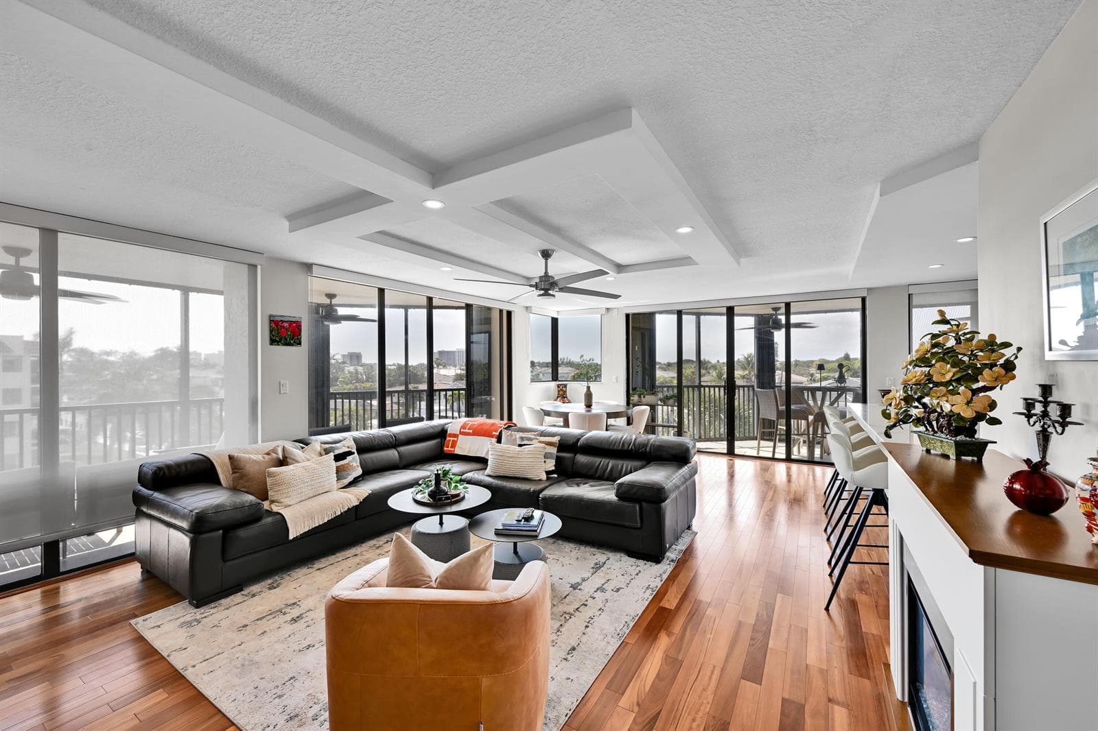 800 Jeffery Street 411 photo 7