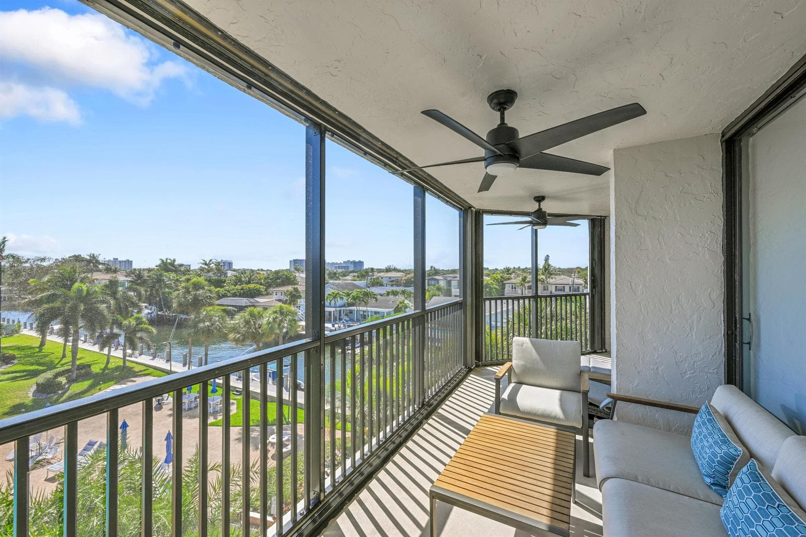 800 Jeffery Street 411 photo 15