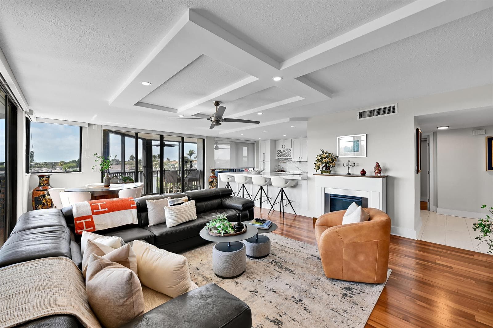 800 Jeffery Street 411 photo 11