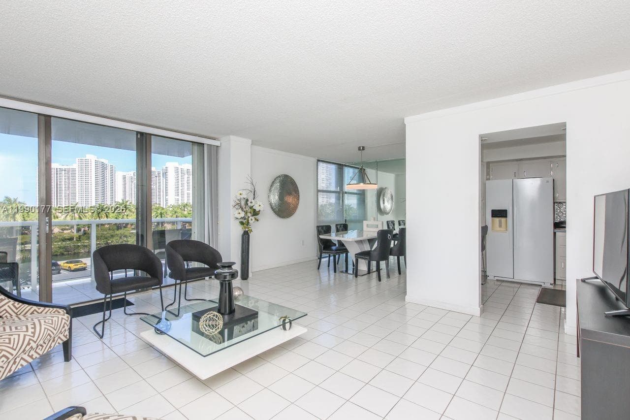 3675 N Country Club Dr 401 photo 12