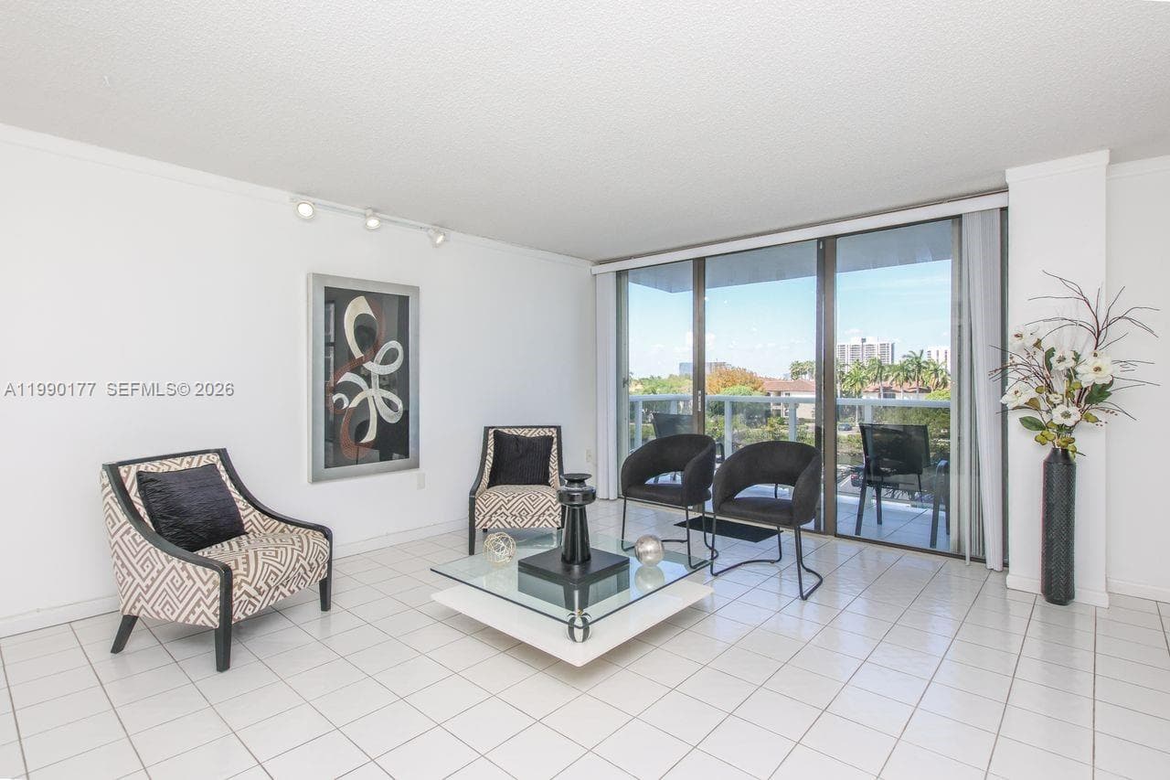 3675 N Country Club Dr 401 photo 11