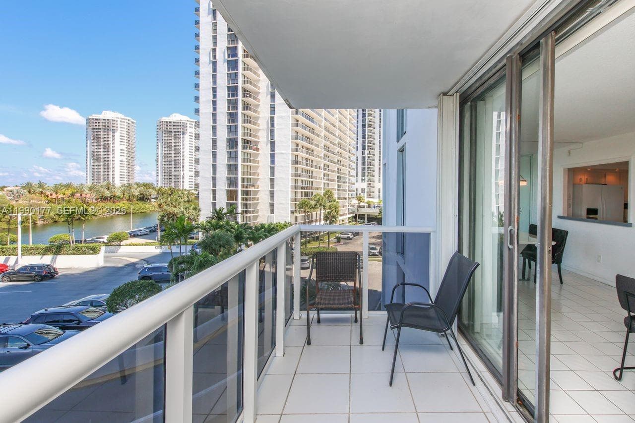 3675 N Country Club Dr 401 photo 8