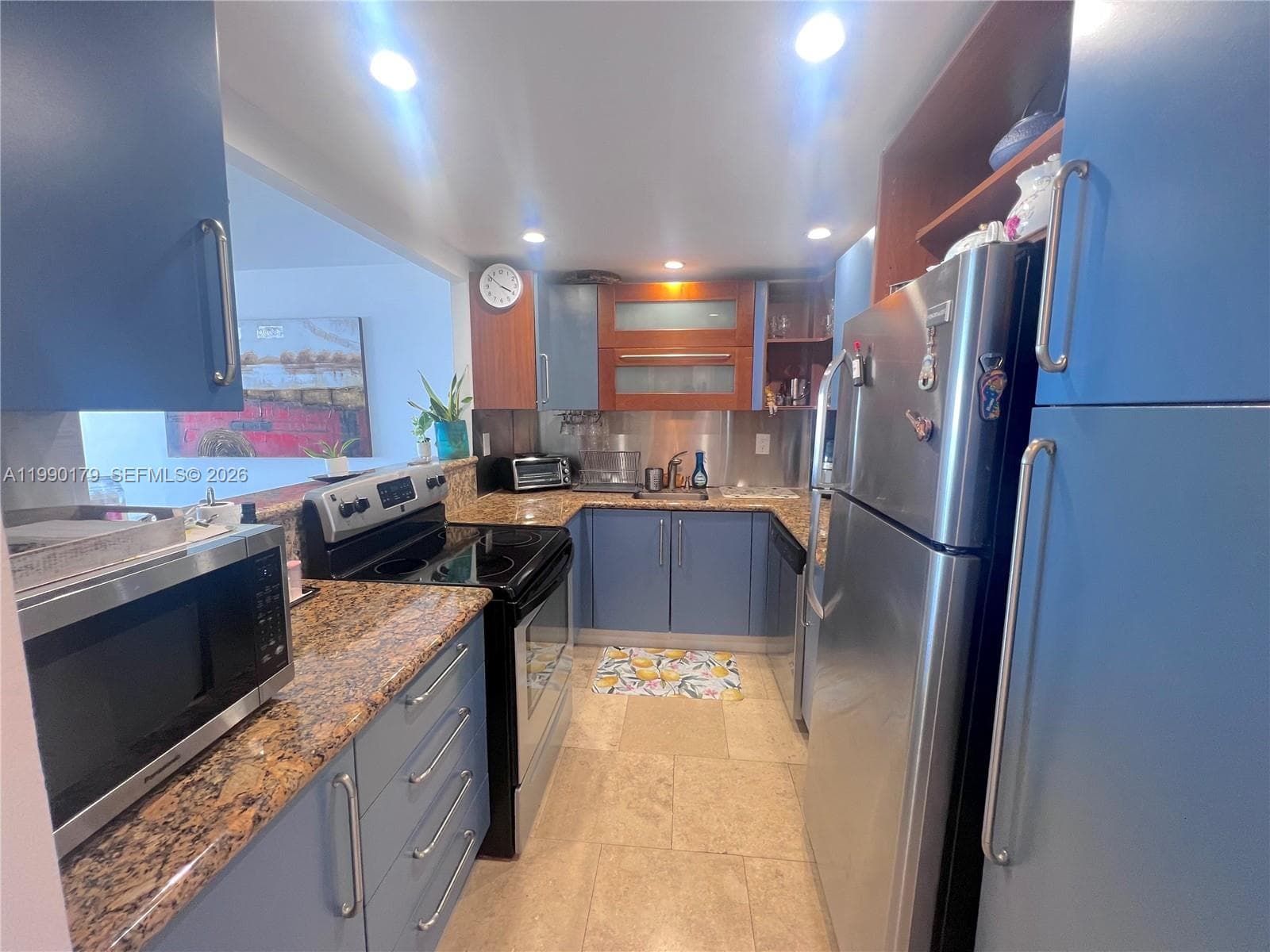5838 Collins Ave 7G photo 6