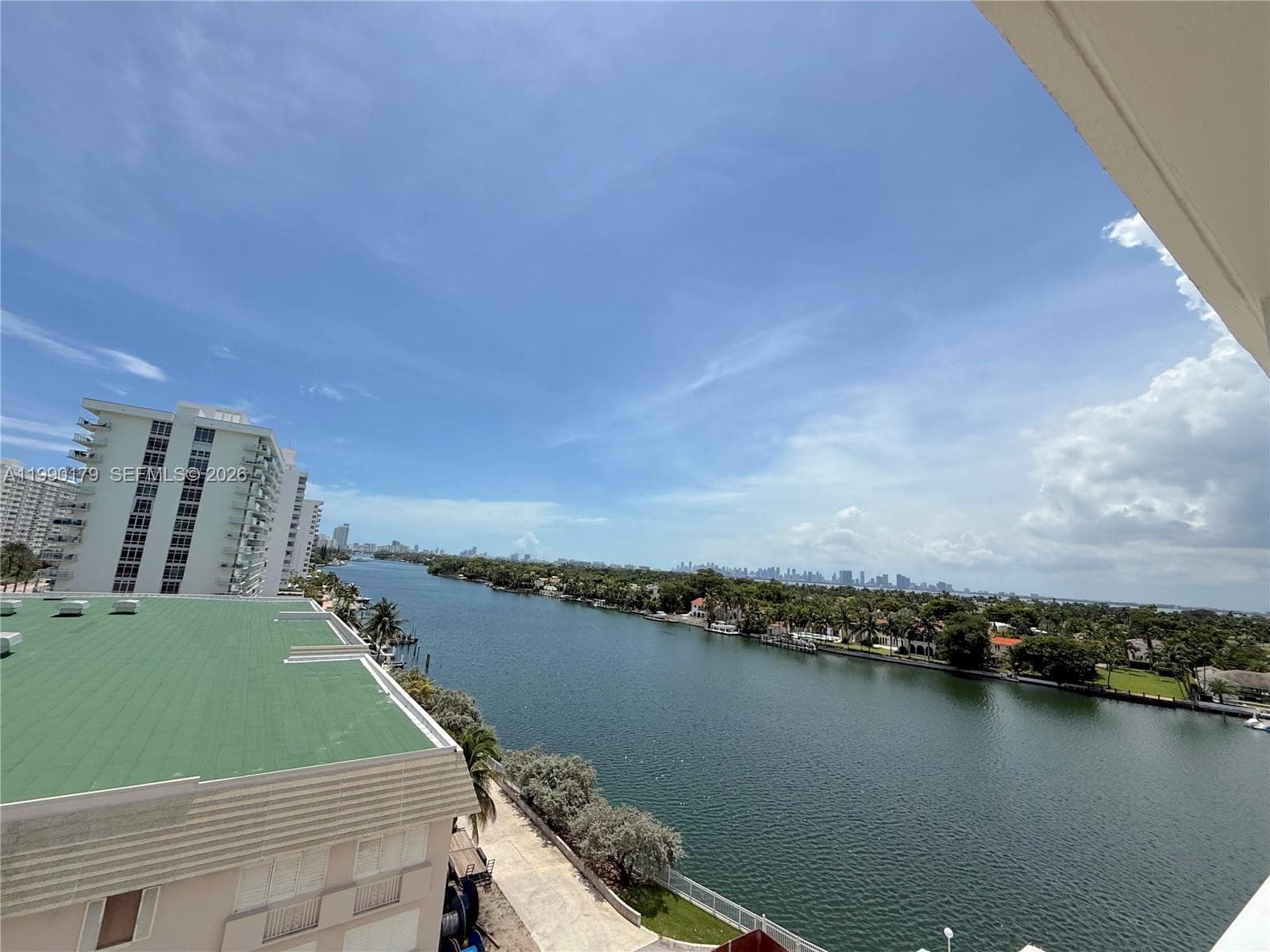5838 Collins Ave 7G photo 1
