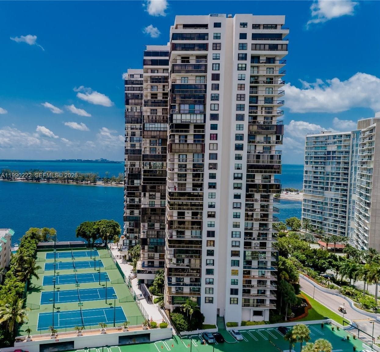 2333 Brickell Ave 2607 photo 2