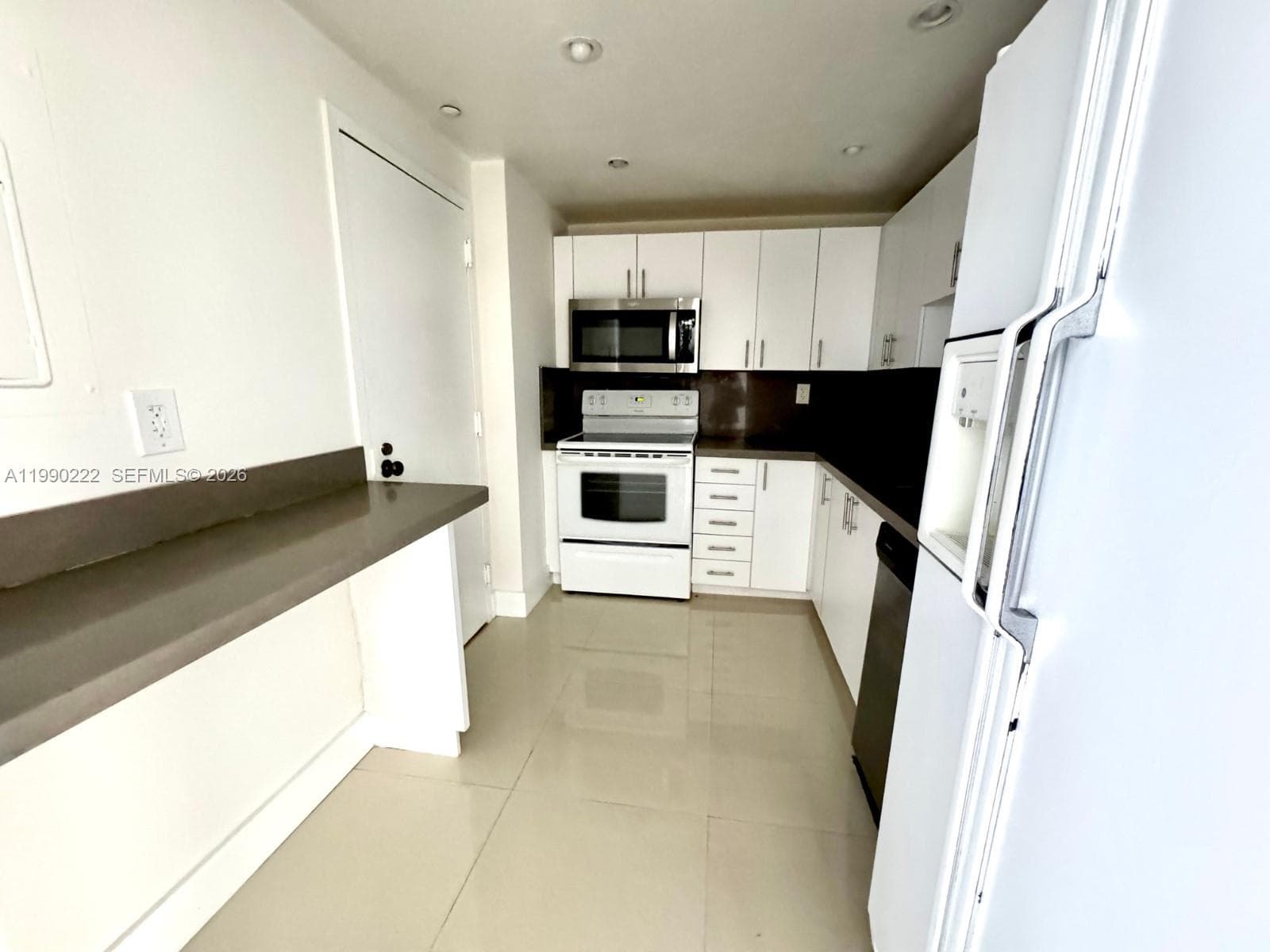 2333 Brickell Ave 2607 photo 17