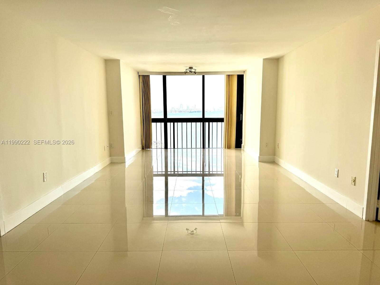 2333 Brickell Ave 2607 photo 15