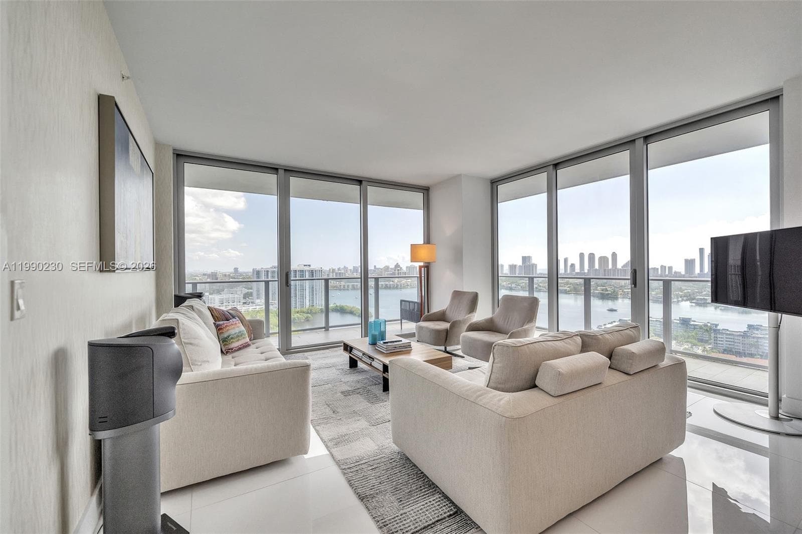 16385 Biscayne Blvd 2707 photo 7