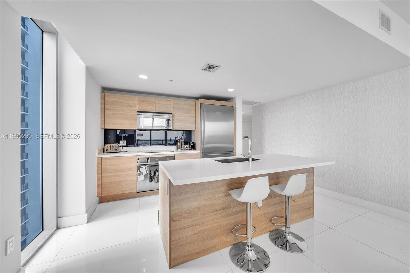 16385 Biscayne Blvd 2707 photo 18