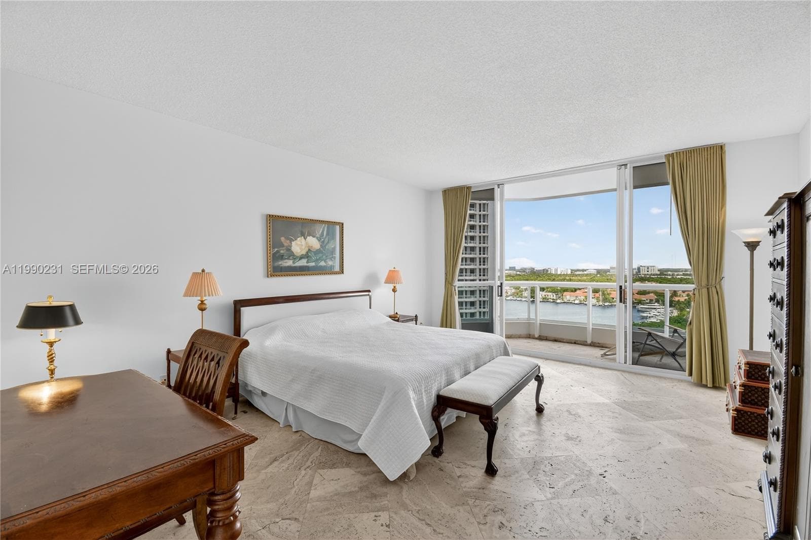 21150 Point Pl 1505 photo 17