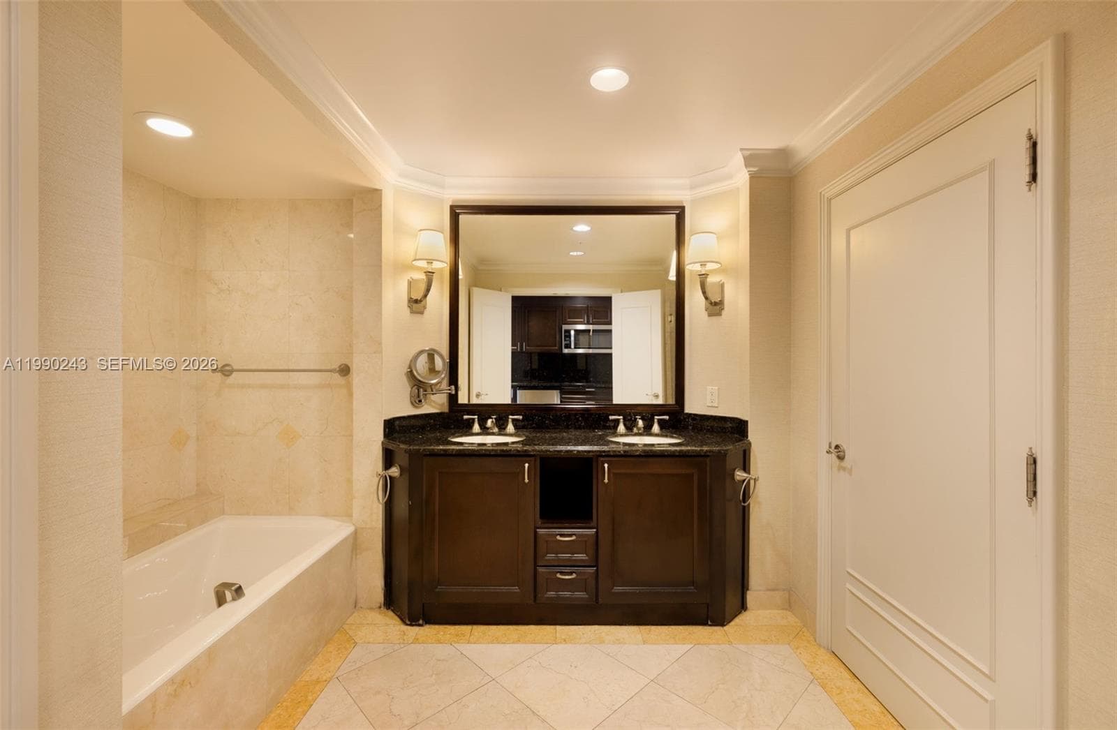 601 Ft Lauderdale Beach Blvd 903 photo 4