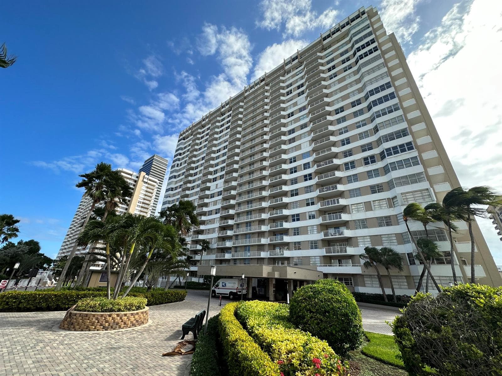 1985 S Ocean Drive 21a photo 1